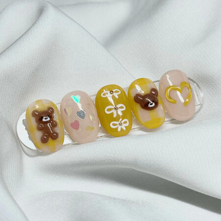 flowery korean nail